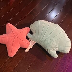 Seashell and starfish pillows